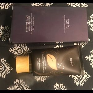 Tarte Clay Amazonian foundation